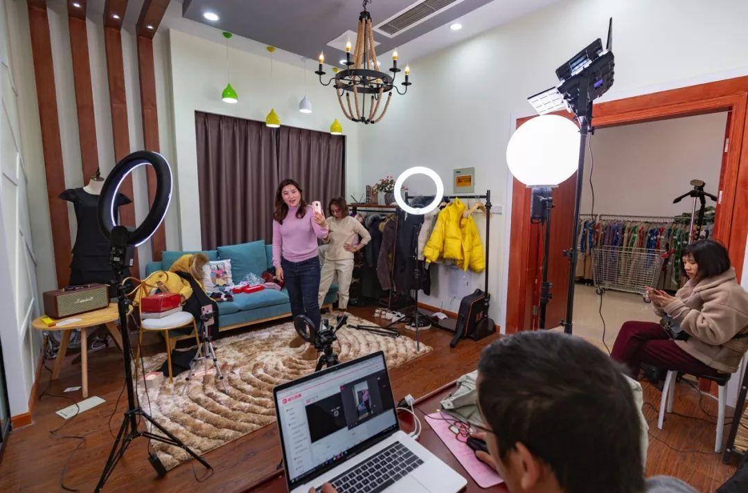 it技術員_it技術團隊工作氛圍_it技術宅技術