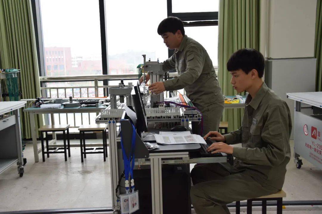 it技術(shù)包括哪些技術(shù)_it技術(shù)英文網(wǎng)站_it技術(shù)工程師